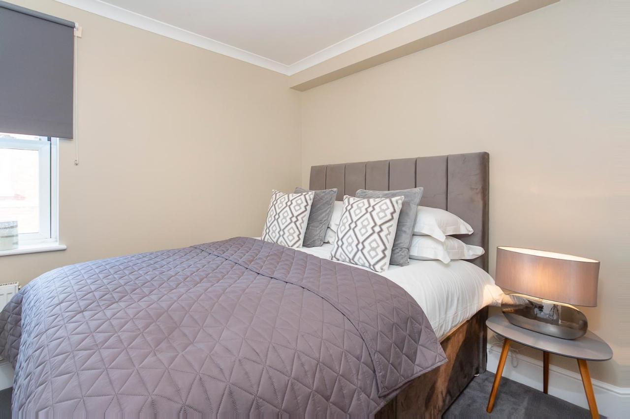 Knavesmire Mews 3 Bedrooms-free Parking York